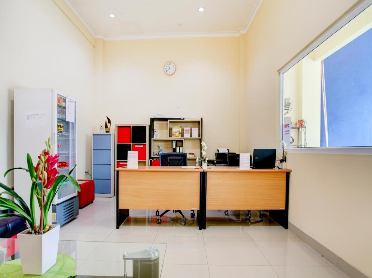 Oyo 90141 3A Syariah Otel Cakarta Dış mekan fotoğraf