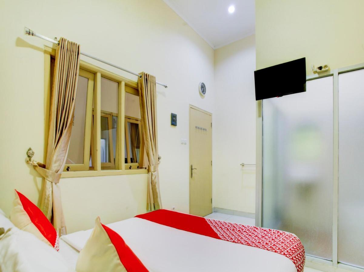 Oyo 90141 3A Syariah Otel Cakarta Dış mekan fotoğraf