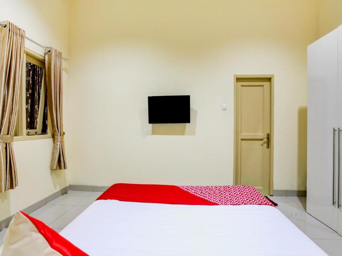 Oyo 90141 3A Syariah Otel Cakarta Dış mekan fotoğraf