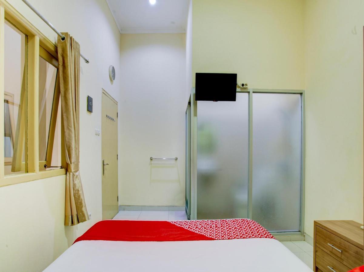 Oyo 90141 3A Syariah Otel Cakarta Dış mekan fotoğraf